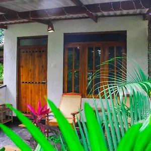 Manju Homestay Sigiriya